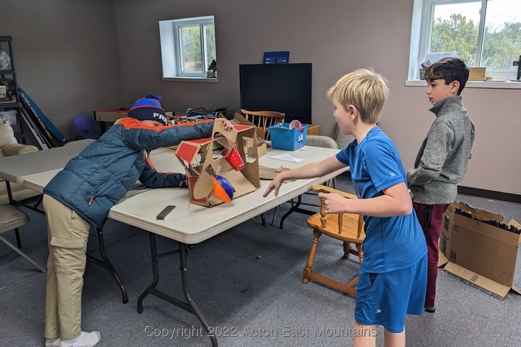 Learners at Acton Academy East Mountains  private school near Albuquerque, New Mexico designing their own arcade games. 